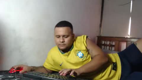 zues_gle25 online show from April 17, 8:44 pm