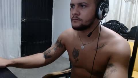 zues_gle25 online show from September 15, 7:21 am