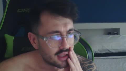 zusta10 online show from November 19, 1:44 pm