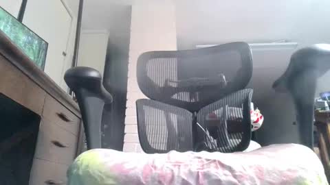 zzzzzbuzz online show from October 25, 4:25 am