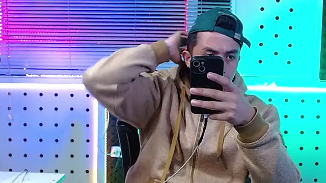 Darko0717 online show from March 11, 12:28 am