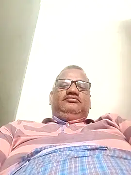 StarPacifist6 online show from March 6, 4:17 pm