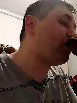 Snapshot of tores992 chatting on March 11, 9:37 pm tores992 online show from March 11, 9:37 pm