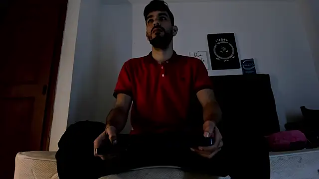 JohanyLatino online show from January 5, 3:23 pm