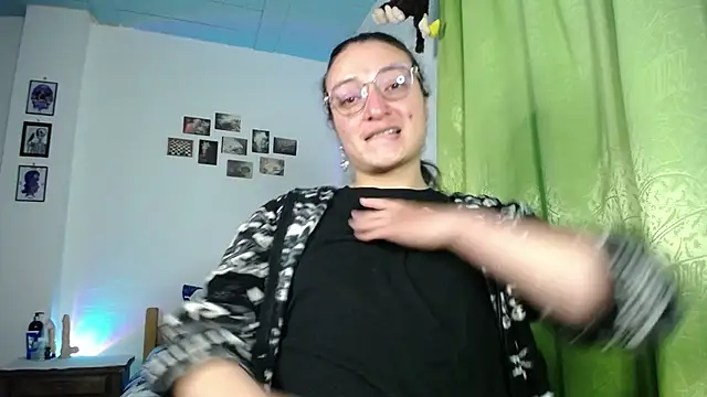 monkeywillwhite online show from October 31, 12:12 am