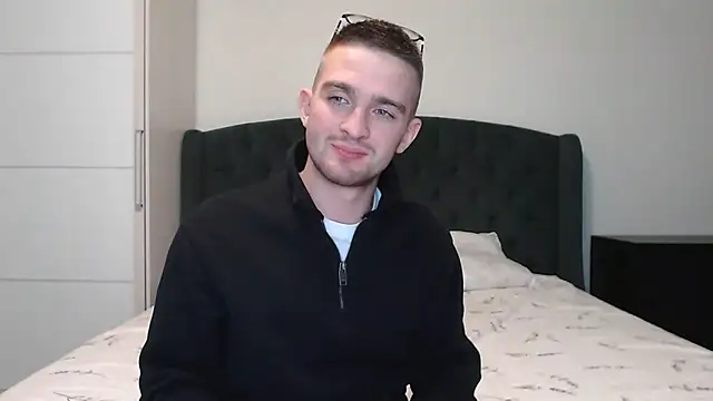 Marselle Laker online show from March 8, 8:24 pm