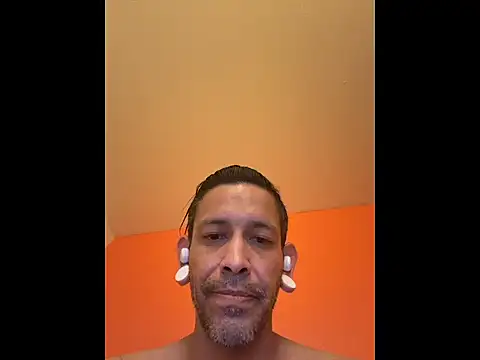 LB Living online show from November 13, 3:11 am