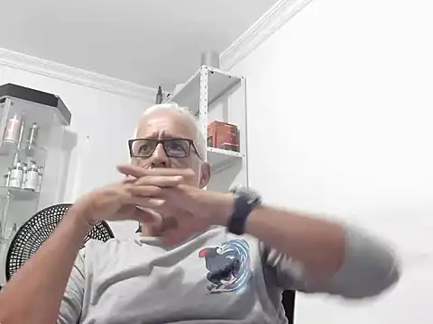 cenizo10124 online show from December 17, 8:59 pm