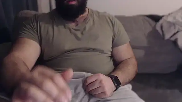 hugemachohandsome online show from December 20, 10:17 pm