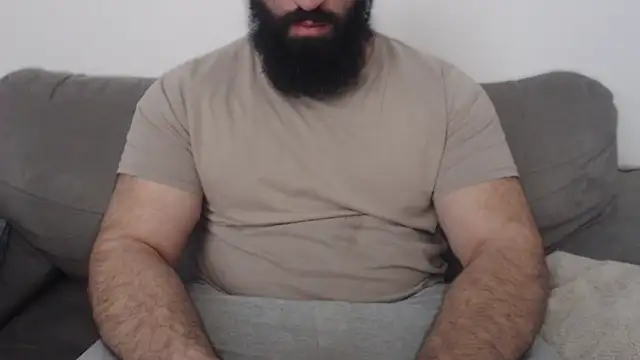 hugemachohandsome online show from April 11, 9:02 am