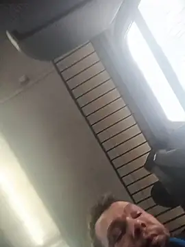 Medelin92 online show from February 9, 9:36 am