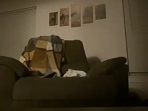 loneranger0069 online show from December 3, 7:19 am