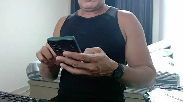 Snapshot of danilostorm7 chatting on September 18, 12:23 am danilostorm7 online show from September 18, 12:23 am