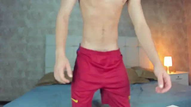 angelcortes online show from November 18, 1:04 pm