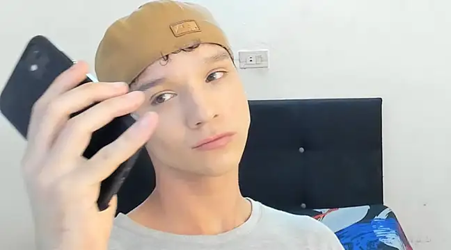 angelcortes online show from January 23, 10:54 am