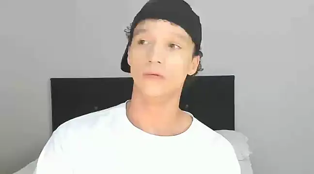 angelcortes online show from February 23, 5:25 pm