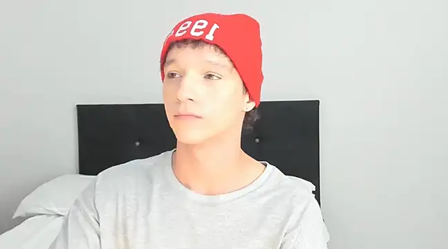 angelcortes online show from February 25, 7:58 pm