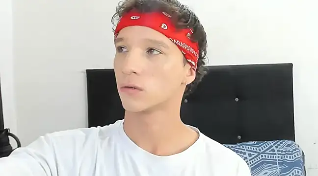 angelcortes online show from January 21, 1:28 pm