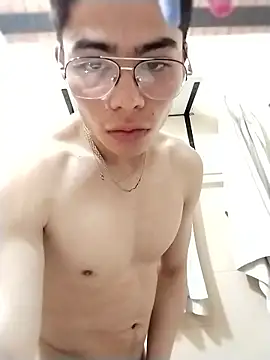 Hachee2003 online show from March 11, 1:01 am