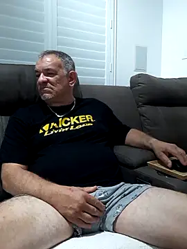 Cock-a-saurus68 online show from October 13, 10:43 am