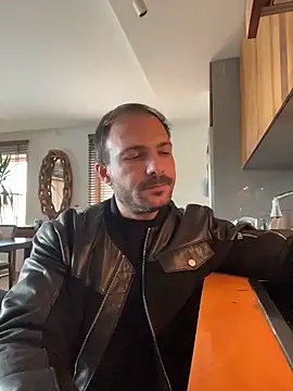 Adventurehotman online show from November 3, 11:58 am