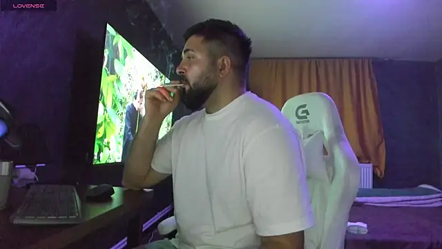 Eduu2322 online show from November 10, 10:26 pm