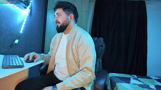 Eduu2322 online show from February 3, 10:32 pm