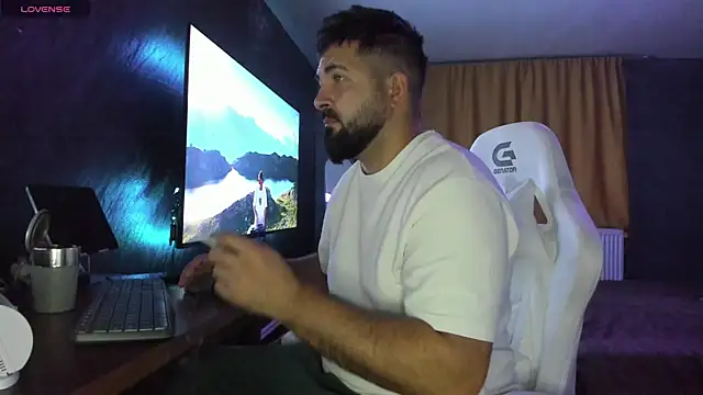 Eduu2322 online show from October 20, 9:08 pm