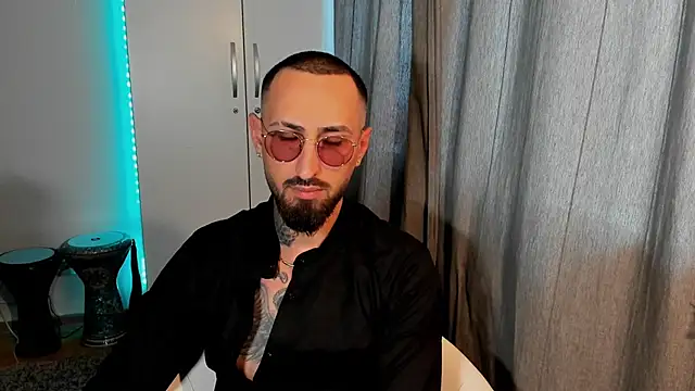 Baddfuckerr online show from January 31, 1:12 pm