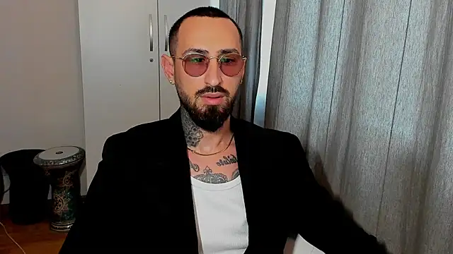 Baddfuckerr online show from January 22, 9:02 am