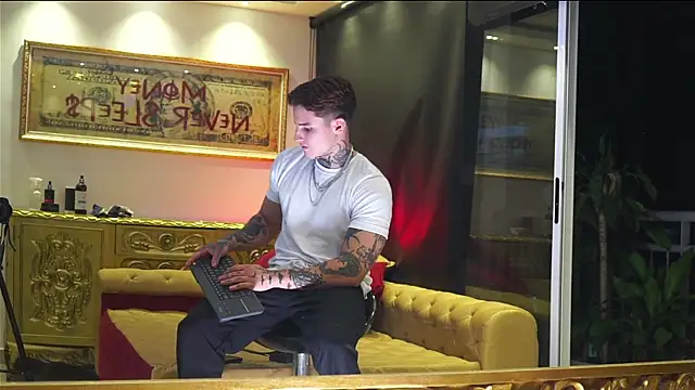 dantecoppolaa  online show from June 2, 2:34 am