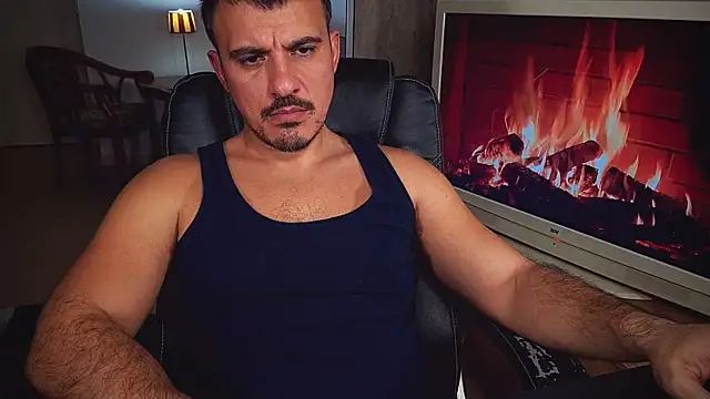 officeman7 online show from December 17, 5:58 pm