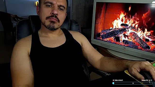 officeman7 online show from February 3, 3:39 pm