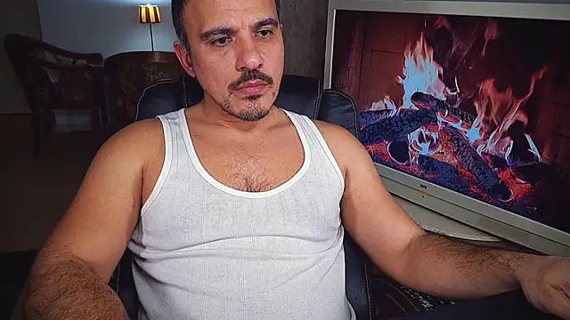 officeman7 online show from January 2, 5:07 pm