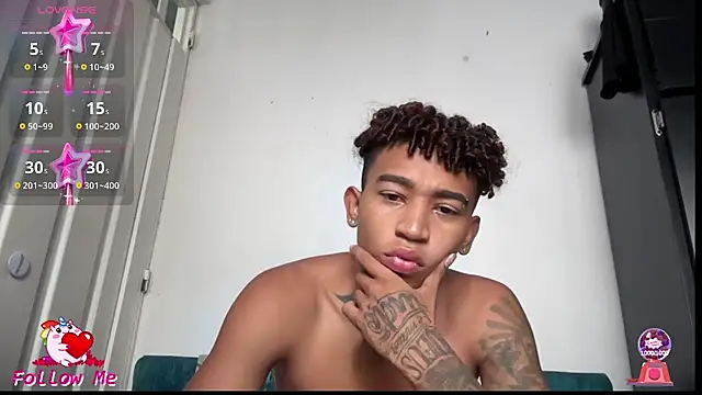 sexy blacks  online show from November 25, 12:18 pm