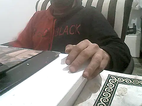 MezaRDanOnLineee online show from January 19, 9:45 pm