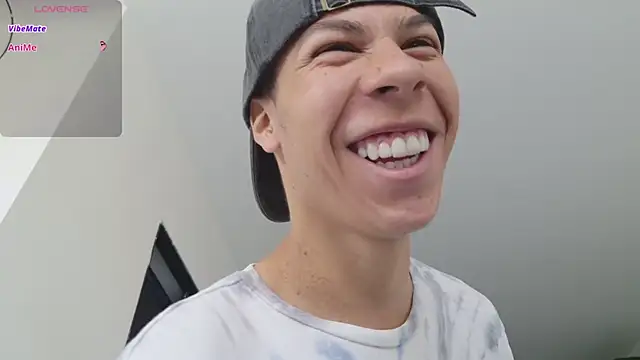 grey   27 online show from February 27, 12:39 pm