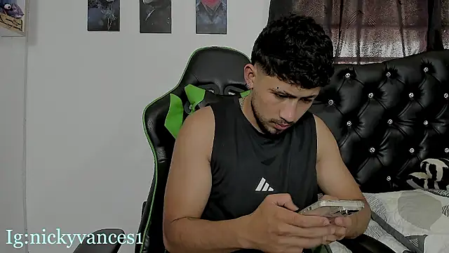 nicky vances online show from February 23, 8:54 pm