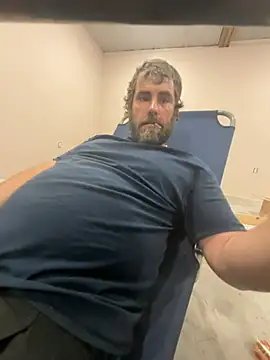 bigJohnson223 online show from May 5, 4:47 am