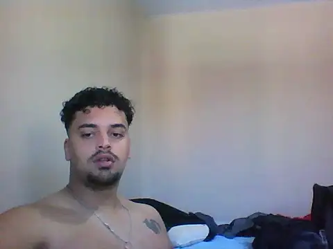 Snapshot of Xcumshot33 chatting on September 11, 2:27 pm Xcumshot33 online show from September 11, 2:27 pm