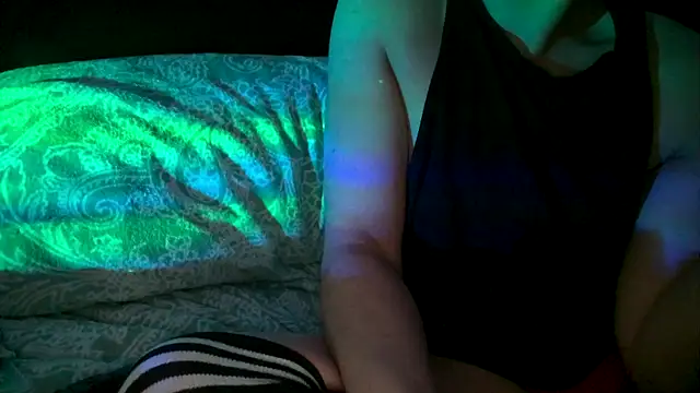 Snapshot of CloudyBoy_Toy chatting on March 2, 8:57 pm CloudyBoy Toy online show from March 2, 8:57 pm