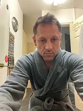 Snapshot of Yourhotboy_42 chatting on February 2, 5:48 pm Yourhotboy 42 online show from February 2, 5:48 pm