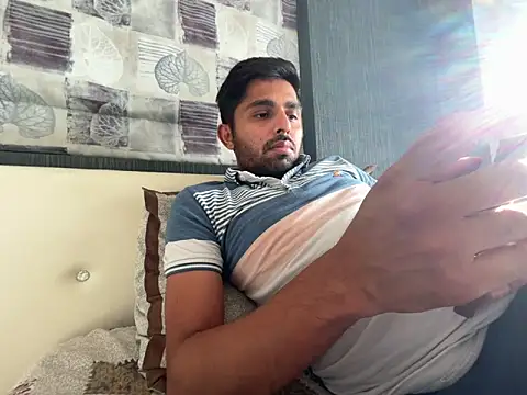 rhuh3991 online show from April 9, 11:49 am