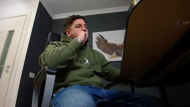 Snapshot of JoshKnights chatting on February 9, 5:50 am JoshKnights online show from February 9, 5:50 am
