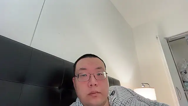 slaveasianboy online show from February 7, 8:03 pm