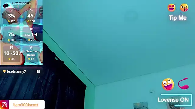 Liamscott  online show from December 4, 10:06 pm