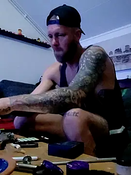 eltoulou online show from November 4, 10:22 pm