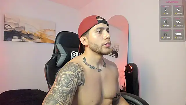 LucianSinclair online show from December 4, 11:46 pm