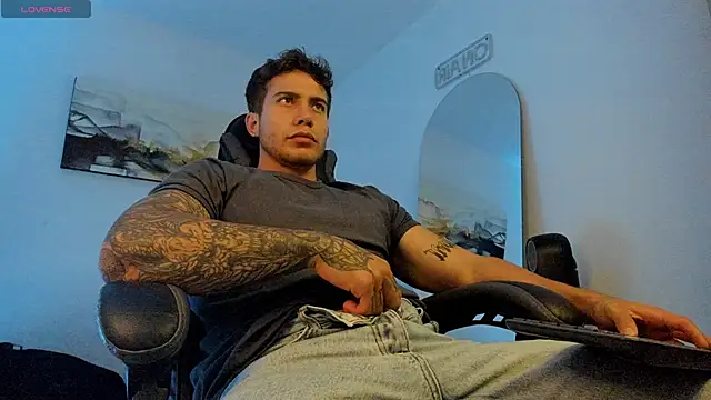 LucianSinclair online show from January 17, 12:10 am