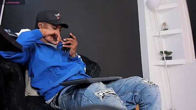 BRYXXXON1 online show from January 15, 3:54 am